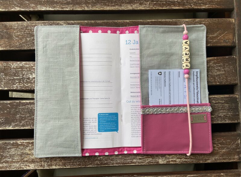 Gesundheitsheft-Hülle – Bild 11