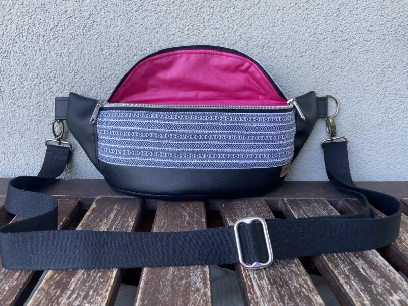 Crossbody Bag – Bild 23